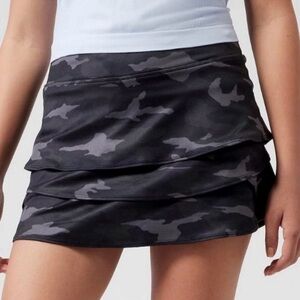 Athleta Girl Camo Lux Swing Skort, Black‎ / Grey (M 8-10)